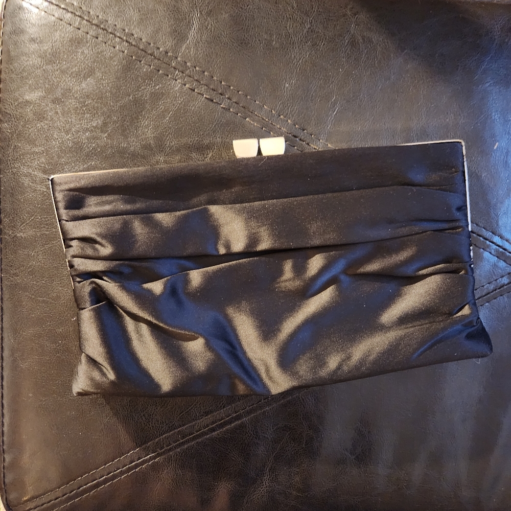 Formal clutch purse